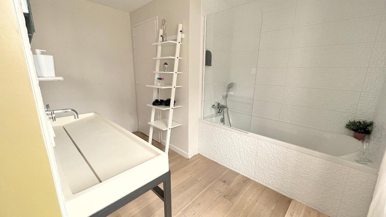 Chambre Cremant - Maison Bossoreil Angers Exterior photo